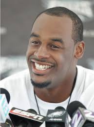 Donovan McNabb announces trade