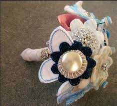 ALTERNATIVE to Bouquet?? :  wedding Button%2520bouquet%25202
