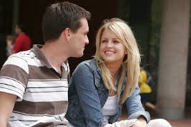 flirt,how to flirt,first date