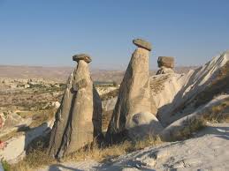 http://t3.gstatic.com/images?q=tbn:4KjrGRBaZvR8HM:http://www.turkeygoldentours.com/Image_Depo/_GZELLER_PERI_BACALAR-NEVEHIR.JPG