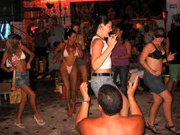 no clothes beach