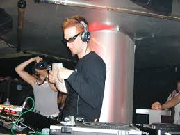 darude