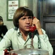 http://t3.gstatic.com/images?q=tbn:8_tn_wWs_ANsqM:http://www.andpop.com/wp-content/uploads/2009/03/peter_tork.jpg