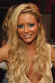 Aubrey ODay hair