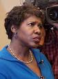 Gwen Ifill at a political