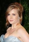 Amy Adams High Bun Updo for Wedding - Amy-Adams-High-Bun-Updo-for-Wedding