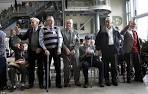 Pearl Harbor Day 2011: Veterans gather to mark 70th anniversary of ...