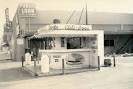 Carl's Jr: Story Of The Carl Karcher Chili Dog | Bump's Guide