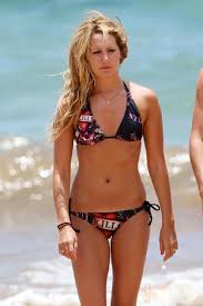 Ahley Tisdale Fan Site and Picture Gallery at www.AshleyTisdale.ws DC Girls in bikini