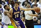 Pau Gasol, Derrick Williams