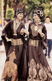 Model Baju Batik Muslimah Dian Pelangi - Model Baju Batik