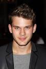 Jeremy Irvine, get in me.