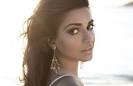 Nadia Ali that is.