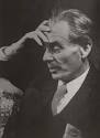 Aldous Huxley : the man who gave drug-driven utopias a bad name