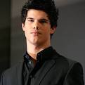 http://images.wikia.com/peanuts/images/6/6e/Taylor_lautner-1-.jpg