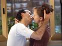http://images.movieplayer.it/2003/07/06/roberto-benigni-e-nicoletta-braschi-in-la-tigre-e-la-neve-19008.jpg