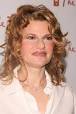 Sandra Bernhard Plays a