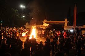 Brasil para em protestos e manifestantes tomam ruas em diversas ...
