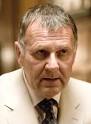Carmine Falcone (Tom Wilkinson) - Batman Wiki