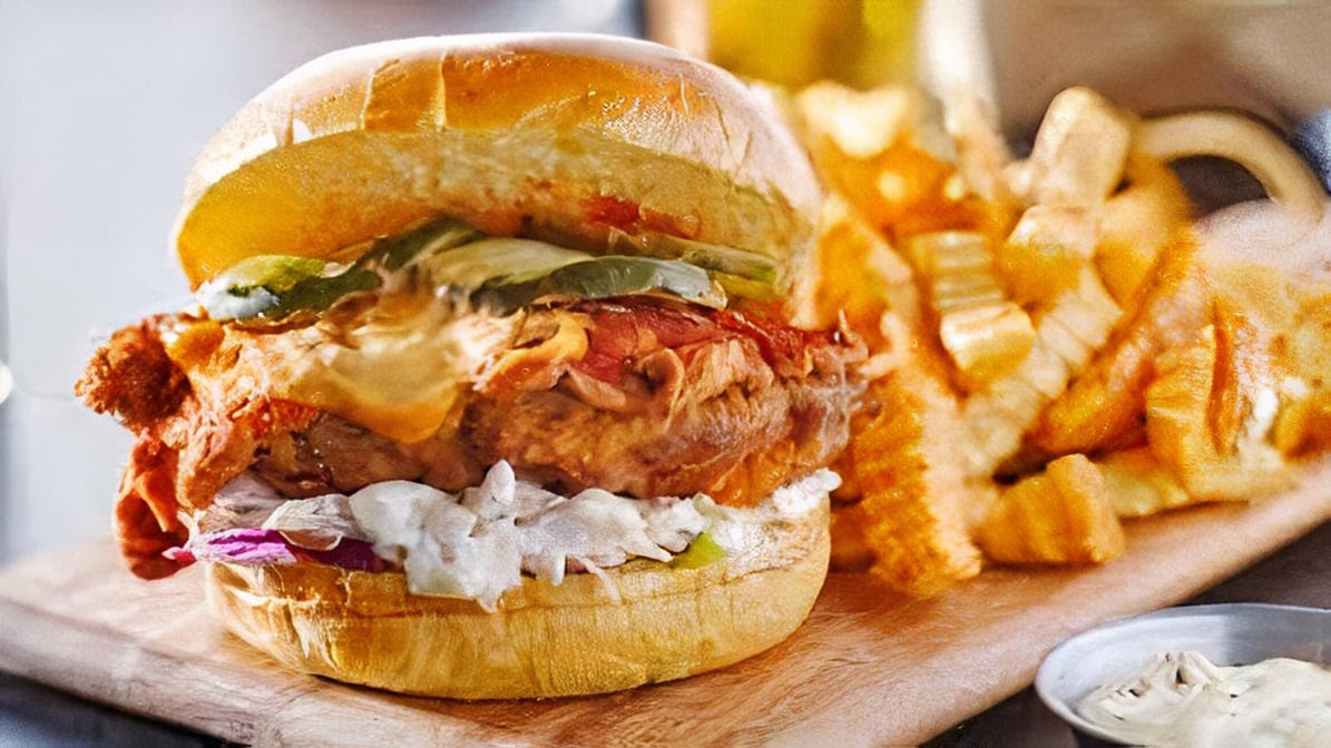 Manhattan Deli And Grill Pentacentre