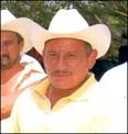 Manuel Lara Muñoz, conocido popularmente como "El Pecas", ... - ejecutan-lider-canero-mientras-comia-esposa_1_779380