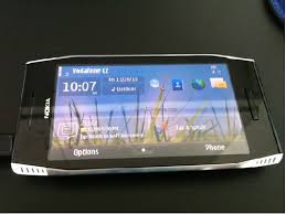 Nokia X7 00