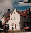 11 Grape Lane, 12 Grape Lane/164 Church Street. Built in 1635. - via Daymix