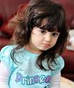 بخش عکس ناز کردن دختر بچه