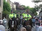 to escort the bands to the - via Daymix