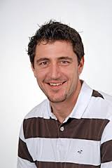 Andreas Gabathuler - images?q=tbn:ANd9GcQR8Gsi6O18WtY4QAf7pjSuHCJjbZKPVJdrUgJkz9zSns22_j6P