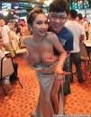 ตะลึง! เทศกาลจับนมสาวที่จีน...จับได้ฟรี ๆ ไม่มี