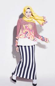 Model-Baju-Muslim-Terbaru-Dian-Pelangi-2015.jpg