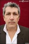 http://static1.purepeople.com/articles/3/13/57/3/%40/63956-alain-chabat-637x0-1.jpg