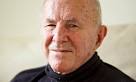 Seriously ill CLIVE JAMES puts in a bravura performance at London.