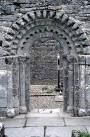 Dysert O'Dea. Romanesque doorway with 19 carved heads. - via Daymix