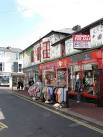 the neighbouring property - via Daymix