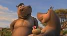 Who does Gloria look better with? Moto Moto or Melman ...