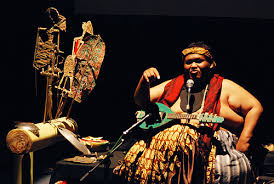 Wayang Imajinasi " Wayang Suket " sering tampil di televisi / indonesiakreatif.net 