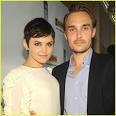 http://cdn04.cdn.justjared.com/wp-content/uploads/headlines/2010/12/ginnifer-goodwin-engaged-joey-kern.jpg