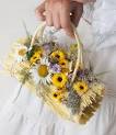 http://www.flower-arrangement-advisor.com/images/bag_bouquet_1.jpg