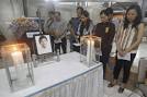 Search teams battle rough weather in hunt for AirAsia wreck | Reuters