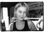 http://www.sweetslyrics.com/wallpapers/421_anouk1.jpg