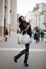 http://1.bp.blogspot.com/-2aywwyKhV4c/TfbbbF8xHwI/AAAAAAAACfY/JUAI4MUd1dQ/s1600/chanel4.jpg