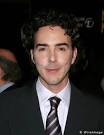 http://celebritywonder.ugo.com/picture/Shawn_Levy/ShawnLevy_Spellman_11919986.jpg