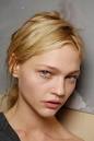 萨莎·彼(Sasha PiVOVarova)