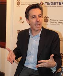 Roberto Prieto Uribe - Director Ejecutivo por Colombia y Perú ante ... - img552
