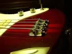 Guitar bass. — Fotopedia - via Daymix