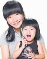 陶子（左）曾与女儿豆豆一起拍
