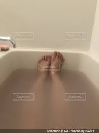 素人風呂|温泉地 温泉を楽しむ ミドル女性の写真素材 [55127321] - PIXTA