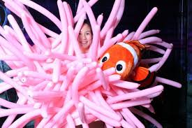 Fun Finding Nemo Anemone Costume - Neatorama - 1345716793-0